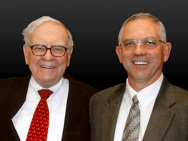 華倫巴菲特 (Warren Buffett)及Glenn Smith的照片